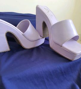 Stylish Lilac Platform Slides