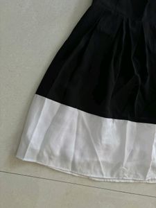 Black And White Scater