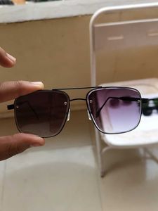 Set of 4 Clip-On Sunglasses