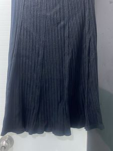 Ribbed Midi Skirt