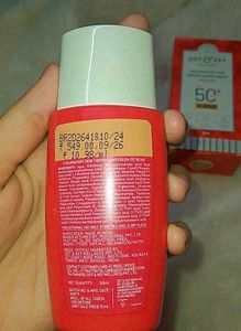 Its Newwith Tag Tinted Suncreen