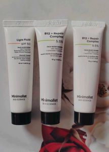 Minimalist skincare combo of moisturizer+sunscreen