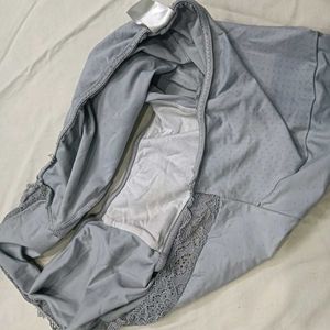 ❤️‍🔥 Grey Lace Trim Briefs