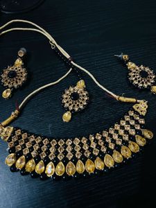 Stunning Black &amp; Gold Jewelry Set🩶