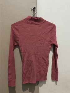 Ribbed Mock Neck Long Sleeve Top