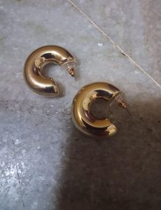 Chunky Gold Hoop Earrings