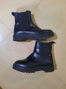 Stylish Black Leather Ankle Boots