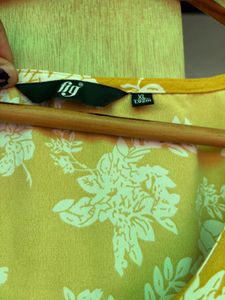 Chic Mustard Floral Top