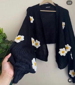 Black Daisy Cardigan+  floral blue COMBO