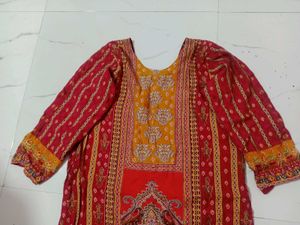 Pakistani suit with pant and dupatta