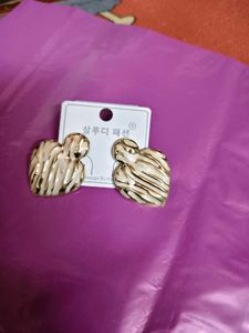 Combo of 2  Elegant Pearl &amp; Crystal Stud E