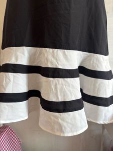 Chic Black &amp; White Striped Mini Dress