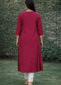 Avaasa Elegant Red Printed Kurta
