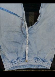XL light wash denim
