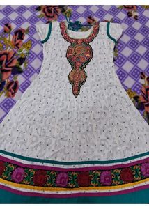 Elegant white kurta with Embroidered neckline