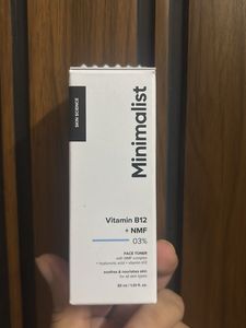 Minimalist Vitamin B12 Face Toner