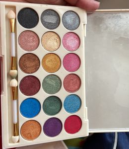 Miss Rose Eye Shadows Shades