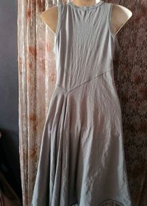 Light Grey Sleeveless Midi Dress