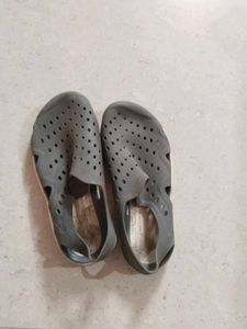 Used Grey Casual Shoes