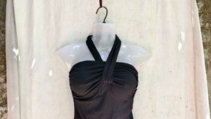 26279. Chic Black Halter Neck Twist Top