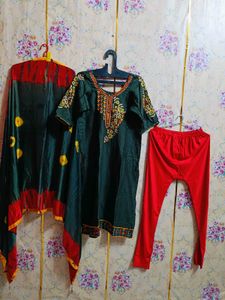 Elegant Green Embroidered Suit with duppata