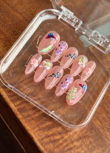 Press-On Nails with Floral Design