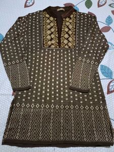 Woolen Kurti: Selling it at the lowest price.