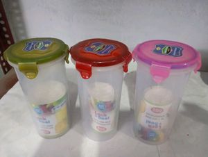 3 Pieces Lock &amp; Seal Food Containers