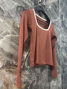 Brown Square-Neck Full-Sleeve Crop Top 🤎