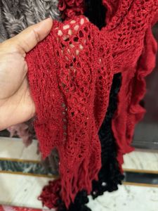 Chic Textured Scarves for Any Occasion