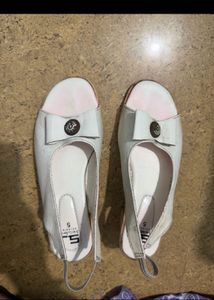 Chic White Bow Sandals