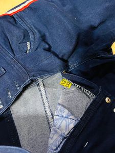 Strip Jeans