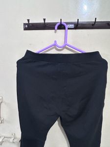 Black Cropped Leggings
