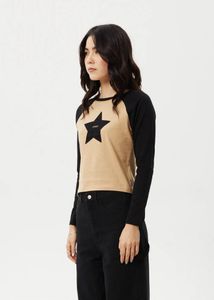 Star Graphic Long Sleeve Top