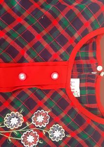 Girls dress - multicoloured checks. Age 10-13