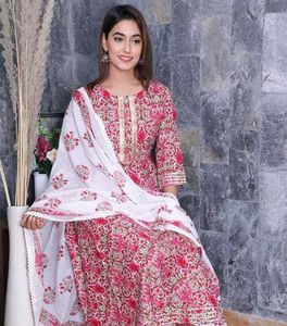 Beautiful Pink Printed Kurta Set with Dupatta
