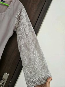 Elegant Kurta Set with Lace Sleeves M size