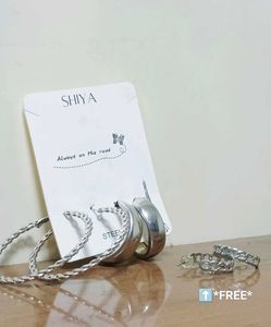 SHIYA Silver Hoop Earring set of 2 + *FREE* earing
