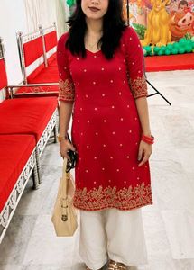 Elegant Hot pink Embroidered Kurta