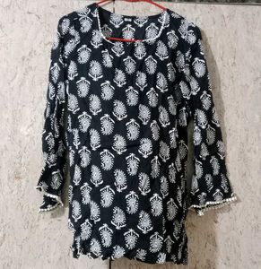 Black kurti