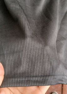Women's Ribbed Half-Zip Collar Crop Top