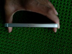 Iphone 5s like new condition last offer today 1.5k