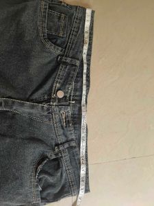 Stylish Black Cargo Jeans