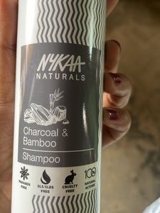 Nykaa Naturals Charcoal &amp; Bamboo Shampoo