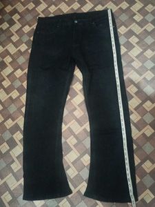 Black Jeans - Stylish &amp; Versatile
