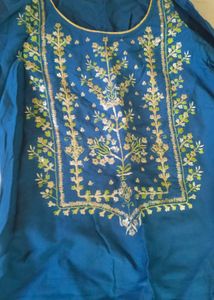 Elegant Embroidered Blue Kurta