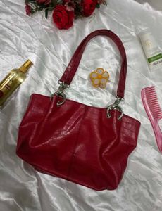 Chic Red Faux Croc Shoulder Bag