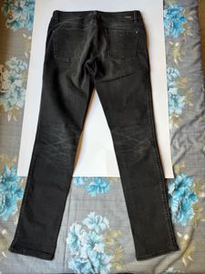 Stylish Dark Wash Straight Leg Jeans