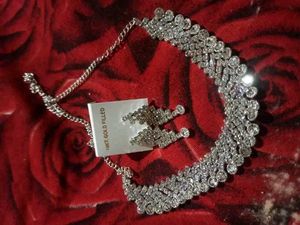 Sparkling Rhinestone Choker and Earring Set