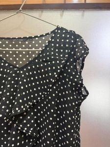 Chic Black Polka Dot Ruffle Top